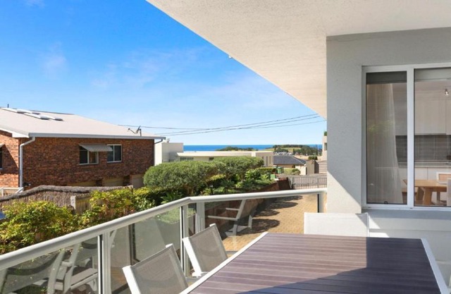Moon Glow Views, Short Walk To Beach Accom Holidays