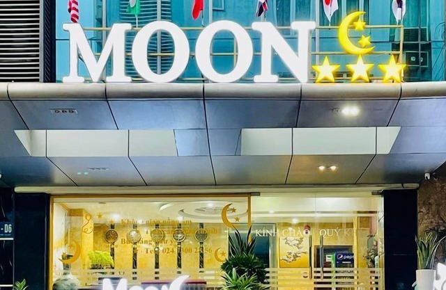 Moon Hotel