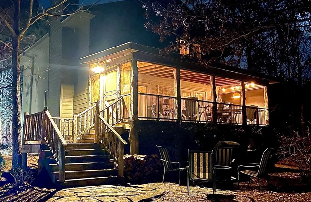 Moon Lake Lodge mountain getaway