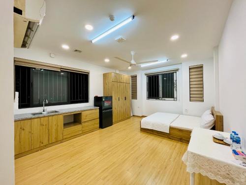 Moon River Home 501