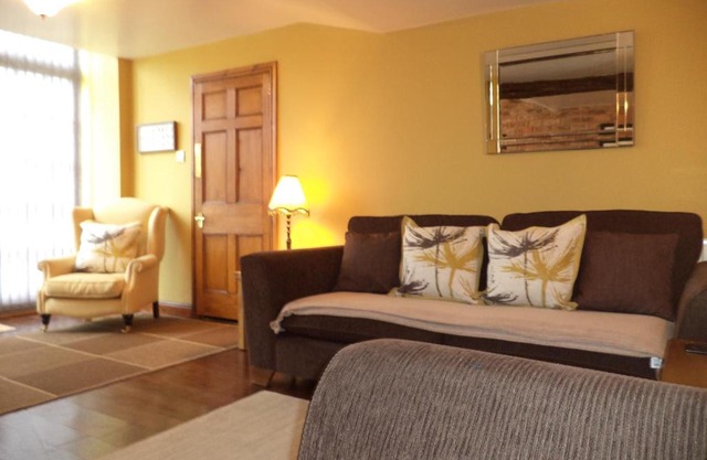 Moorhen Cottage