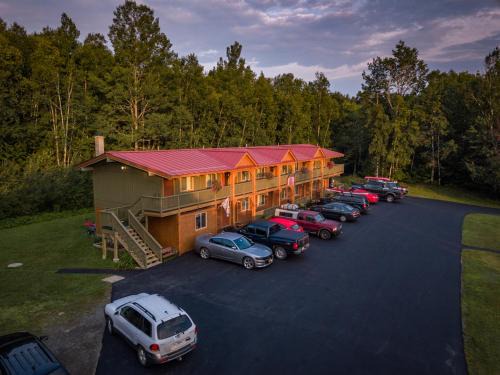 Moose Mountain Inn