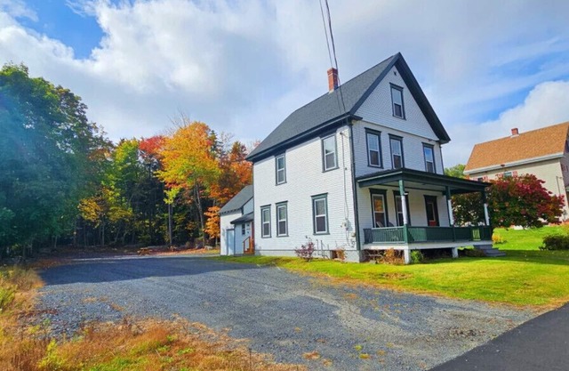 Moosehead Lake Lodge