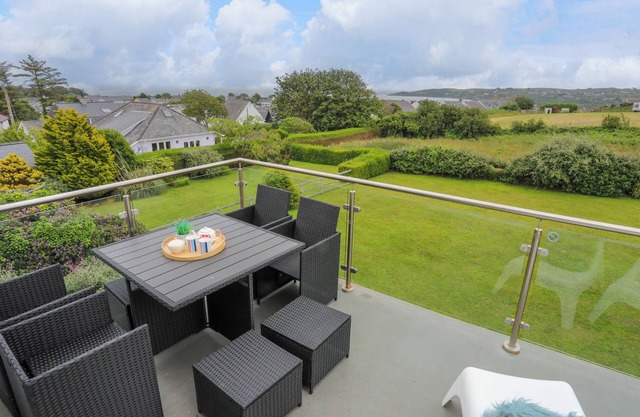 MOR GLAS, pet friendly, country holiday cottage in Abersoch
