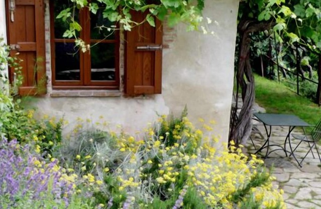 Moraiolo Quiet Large Eco-friendly Agriturismo Apartment 15 min from Assisi