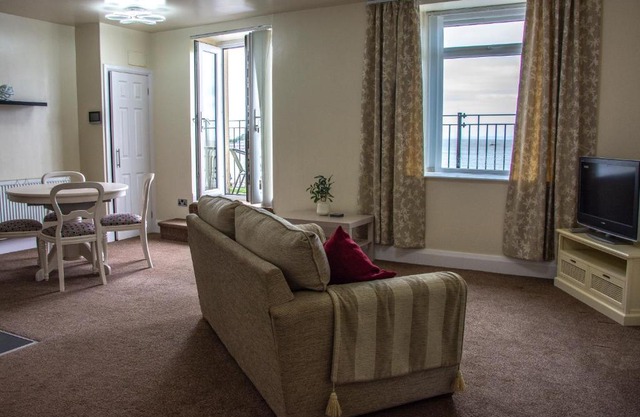 Morecambe Central balcony with sea view