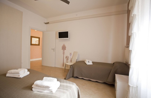 MORGAN SUITE