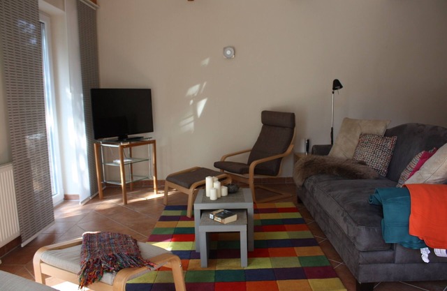 Morning sun vacation apartment in a country house with a magnificent garden