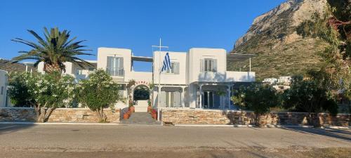 Morpheas Pension Rooms & Apartments