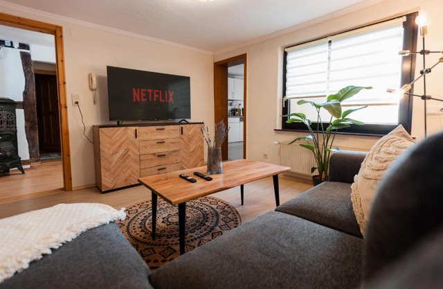Mosel-Fachwerkhaus in Ediger-Eller - Charmant & Komfortabel, Nähe Calmont Klettersteig, bis 5 Personen - 2 Schlafzimmer & Netflix