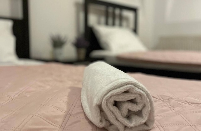 MossApartments 6 Rooms Retreat near City Center