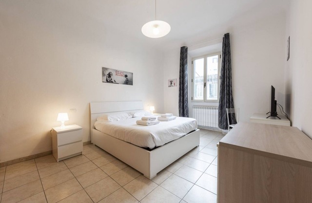 Mosse 82 apartment in Florence by Mmega
