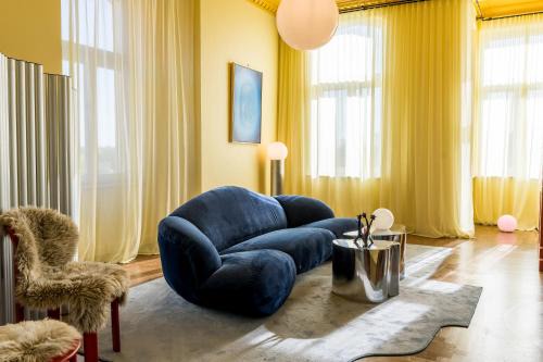 Most Teatralny Artistic Apartment by BookingHost