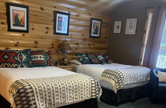 Motel 4 Lake of the woods cabin rentals Nestor falls Sioux Narrows