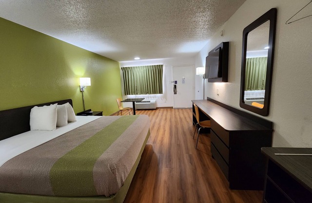 Motel 6 Baytown, TX - Baytown East