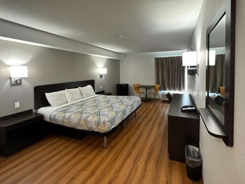 Motel 6-Greensboro, NC - Airport