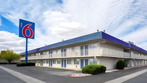 Motel 6-Holbrook, AZ