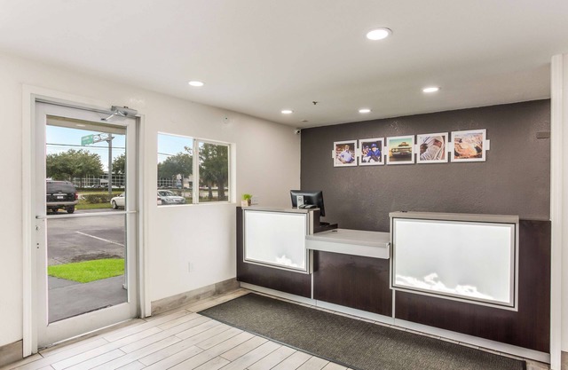 Motel 6 Jacksonville, FL - South