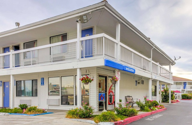 Motel 6 Medford, OR - North