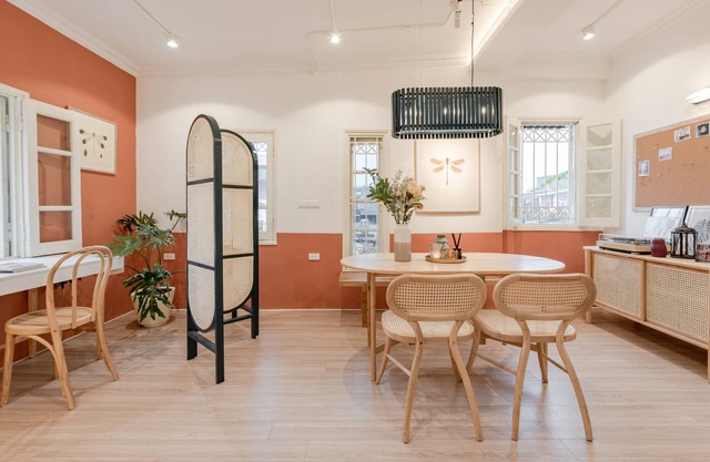 MotNua-"The Missing Piece" Studio Center Hanoi