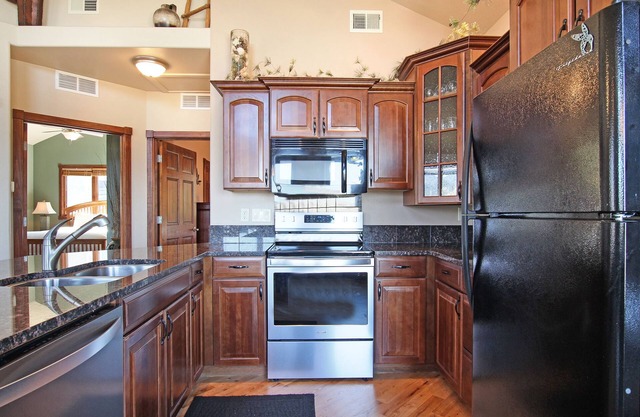 Mount Chiquita 10a 2 Bedroom Condo by RedAwning