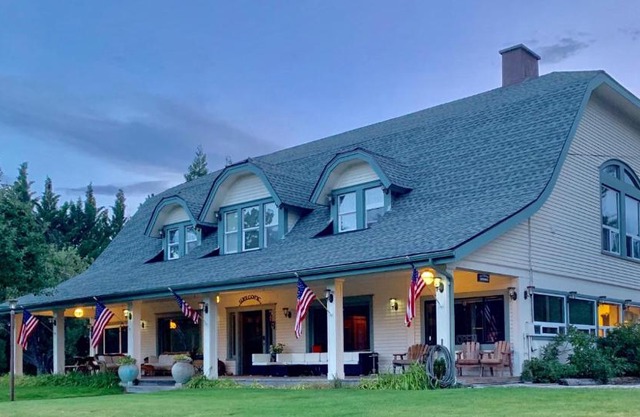 Mount Shasta Ranch Bed and Breakfast