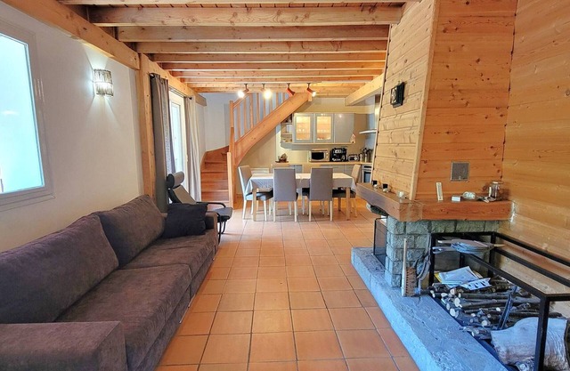 Mountain Home with Garden - 3 BR, 2 BA, Veranda, Fireplace, Pet-Friendly