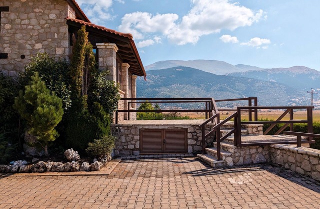 Mountain Trails Chalet-three Story Escape Parnassos-livadi- Arachova