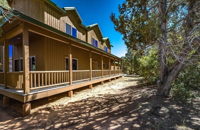 Mountain Cabin 7 Miles from Zion National Park