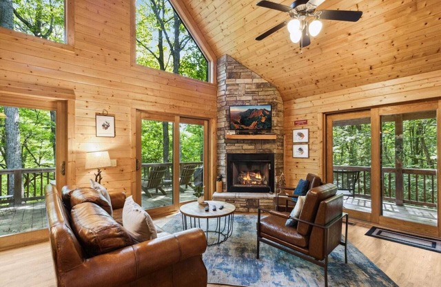 Mountain Cabin on New River