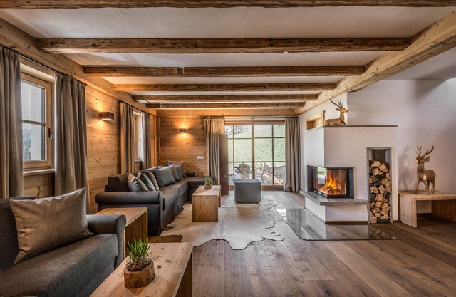MOUNTAIN CHALET PIA - Dolomites