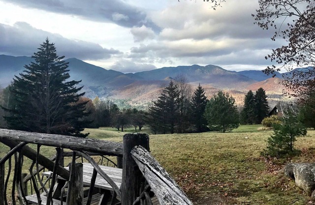 Mountain getaway: Work-From-Home with spectacular views!