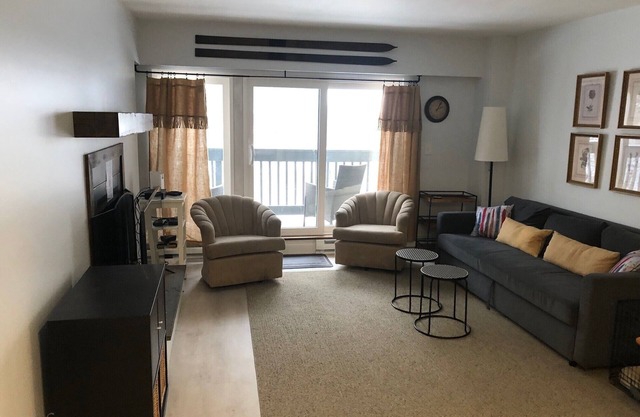 Mountain Green Killington VT 2 Bedroom Walk/Shuttle to Snowshed