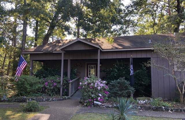 Mountain Harbor Forest View Lodge cottage by RedAwning