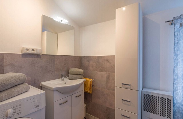 Mountain hut Bienenhaus for max. 5 persons, 50 sqm with garden