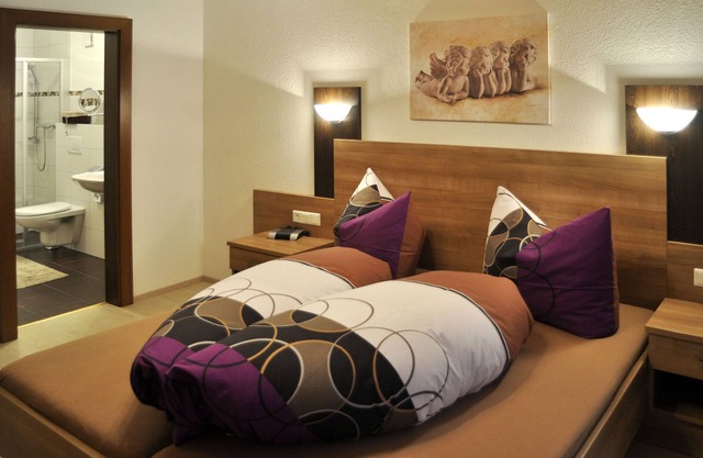 Mountain magic apartment with mountain view- Umhausen
