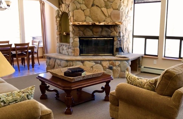 Mountain Majesty Home Durango, CO