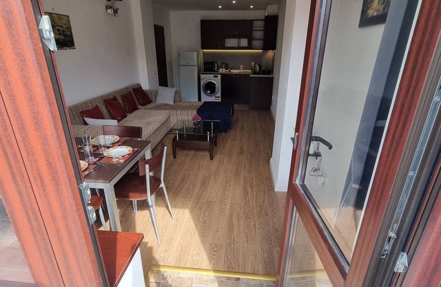 Mountain Paradise 2 - Cosy 2 Bed Mountain View Apartment - Washer