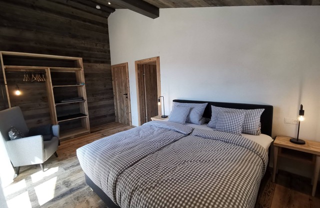 -mountain view- * 3 bedrooms * balcony * 140sqm * max 6 people * non-smoker