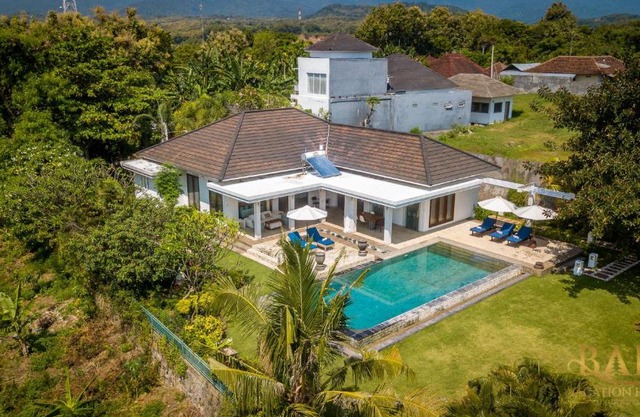 Mountain Villa Aina Lokahi - With a fantastic view!