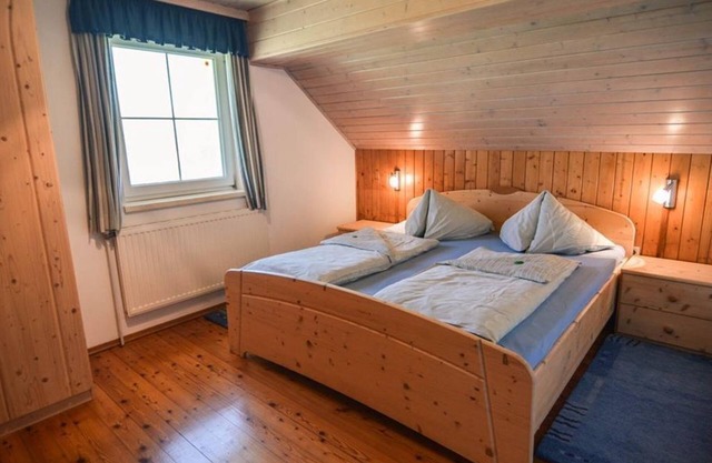 Mountain worlds, 2 bedrooms, shower, toilet - Almhof Unterranner