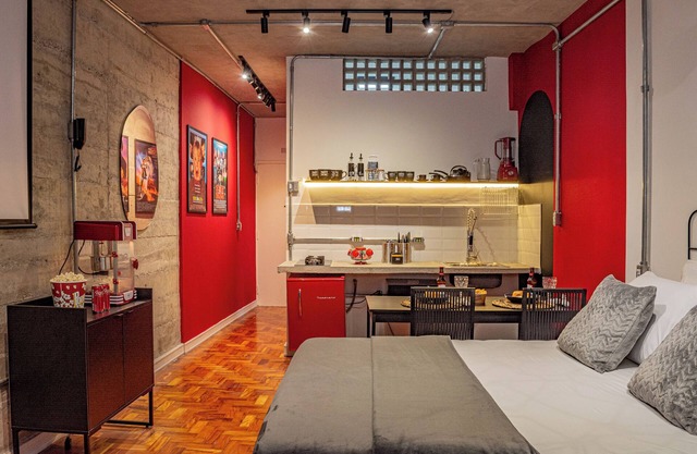 Movie at COPAN Amazing | Vacancy | Subway | Wi-Fi