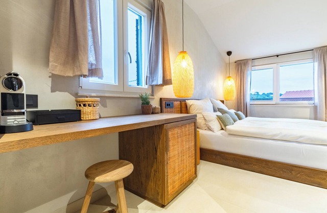 Moya Boutique Sleep - Sunset Bliss Suite 1