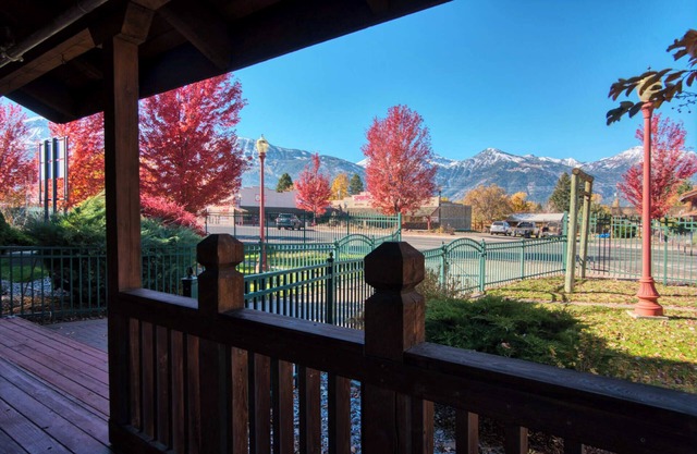 Mt. Joseph Lodge in Downtown Joseph: Unit #1