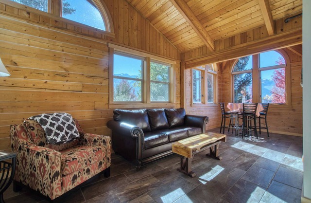 Mt. Joseph Lodge in Downtown Joseph: Unit #7