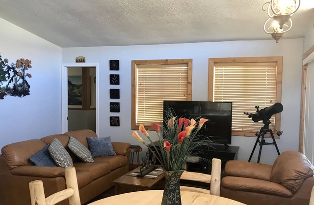 Mt. Views, Xtra Sanitized, Quiet, Loaded Rec Room, 2 living areas