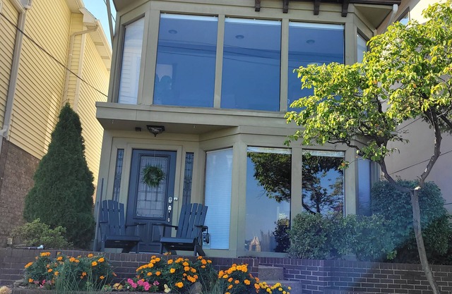 Mt Washington Luxury Home with Views Galore - 2 Large Bedrooms + office