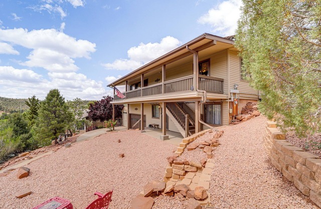 Mtn & Golf Course Views: Payson Retreat!