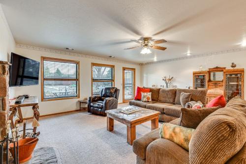 Mtn-View Family Home with Grill in Flagstaff!