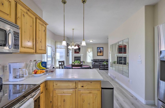 Mtn-View Home: Across From Lake + 30 Mi to Skiing!